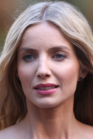 annabelle wallis