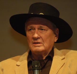 brett halsey