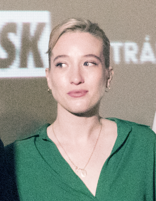 sophie lowe