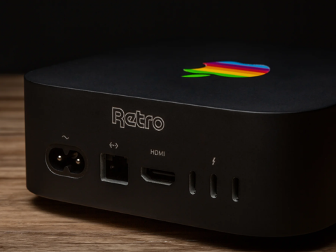 67993a94134f70.00852361-mac-mini-m4-custom-black-02.webp