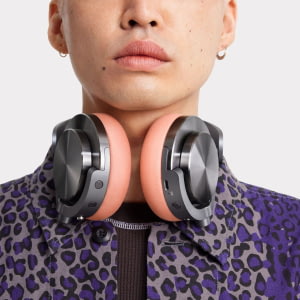 66a76daeb5ecf7.94161264-571-headphones-remastered-carousel-5-v2.jpg
