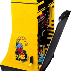 646ba202e7e666.45825071-lego-pacman-004-7.jpg