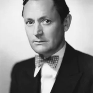 Roscoe Karns