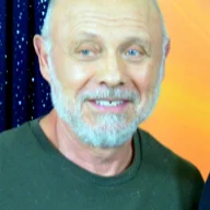 Hector Elizondo