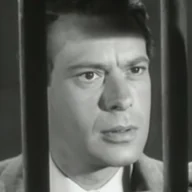 Ross Elliott