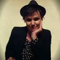 Claire Nebout