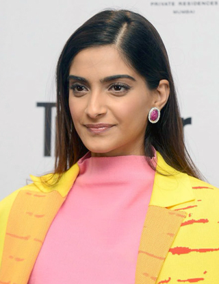 sonam kapoor ahuja