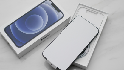 Les iPhones neuf désormais mis à jour sans fil grâce au nouveau système Presto d'Apple sans ouvrir la boîte