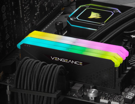 71.43 € pour ce Kit Mémoire RAM Corsair (CMG16GX4M2E3200C16) Vengeance RGB RS 16 GO - 2 x 8 Go, DDR4 DRAM 3 200 MHz C16