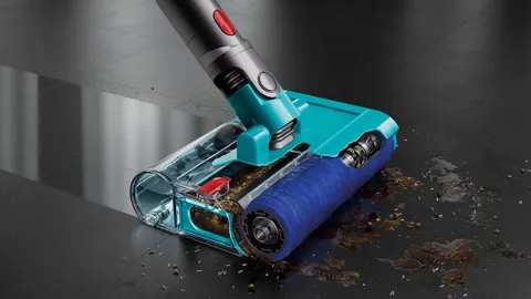 646cacbcbf6852.36890896-dyson-360-vis-nav-00-8.jpg