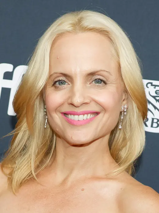 Mena Suvari