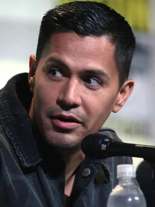 Jay Hernandez