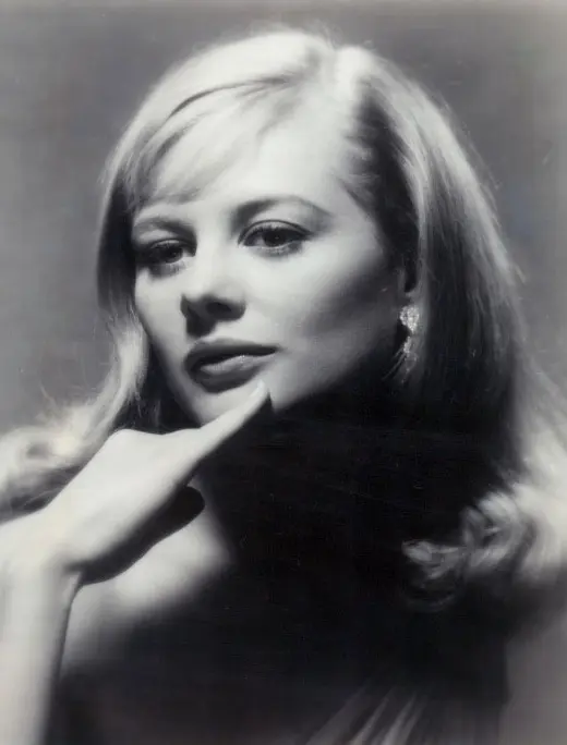 Shirley Knight