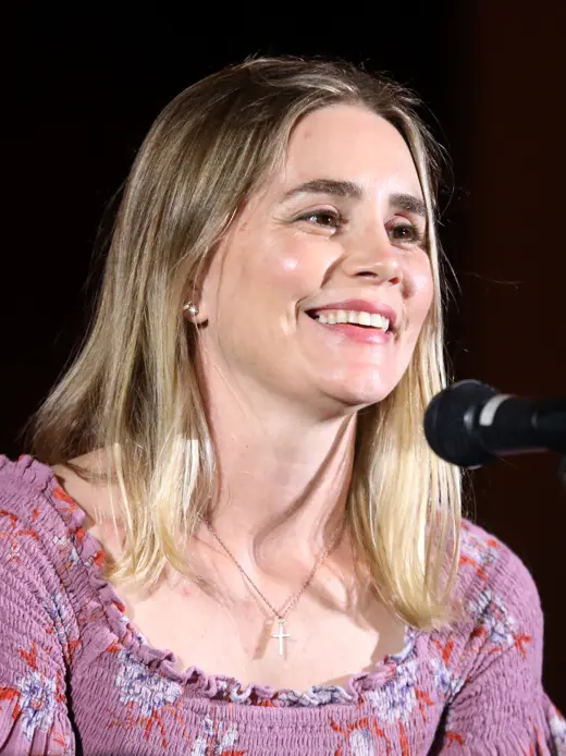 Alison Lohman