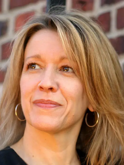 Linda Emond