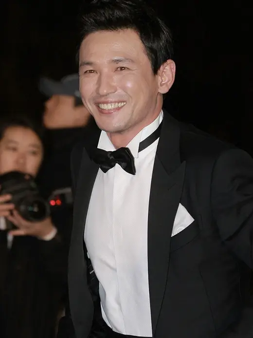Hwang Jung-min