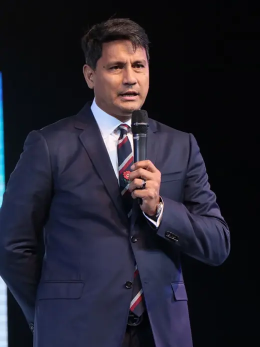 Richard Gomez