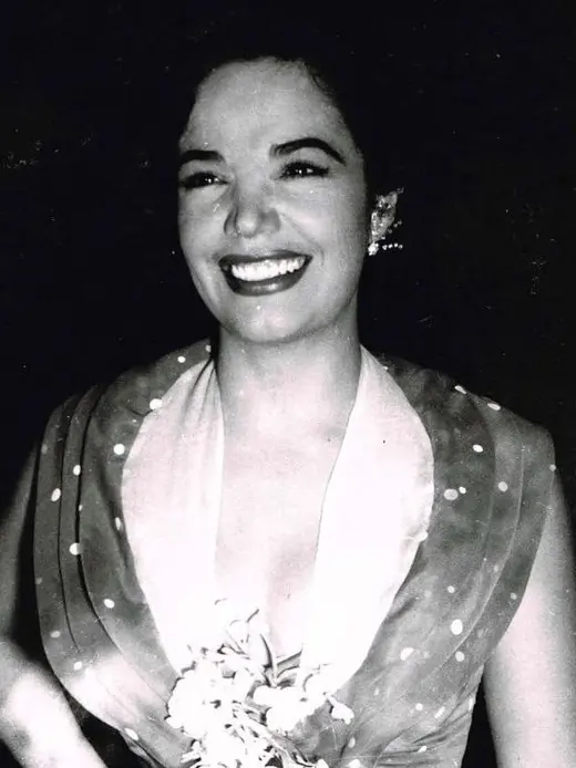 Leonor Llausás