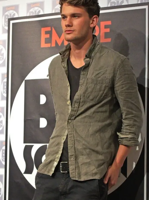 Jeremy Irvine