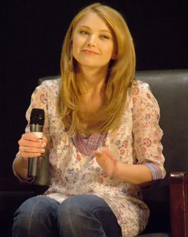 Elisabeth Harnois