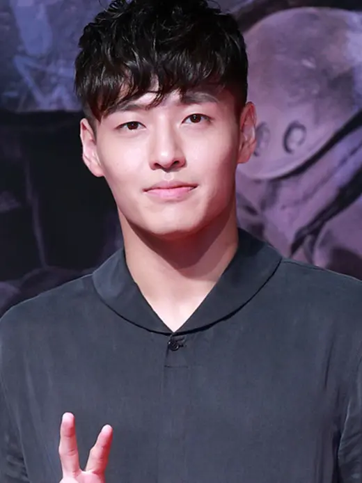 Kang Ha-neul