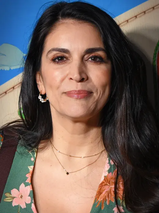 Cecily Strong