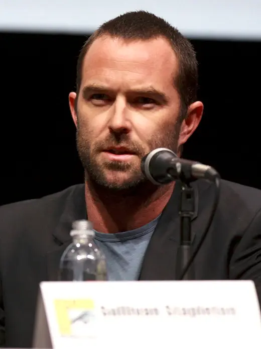 Sullivan Stapleton