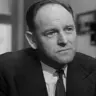 Bernard Lee