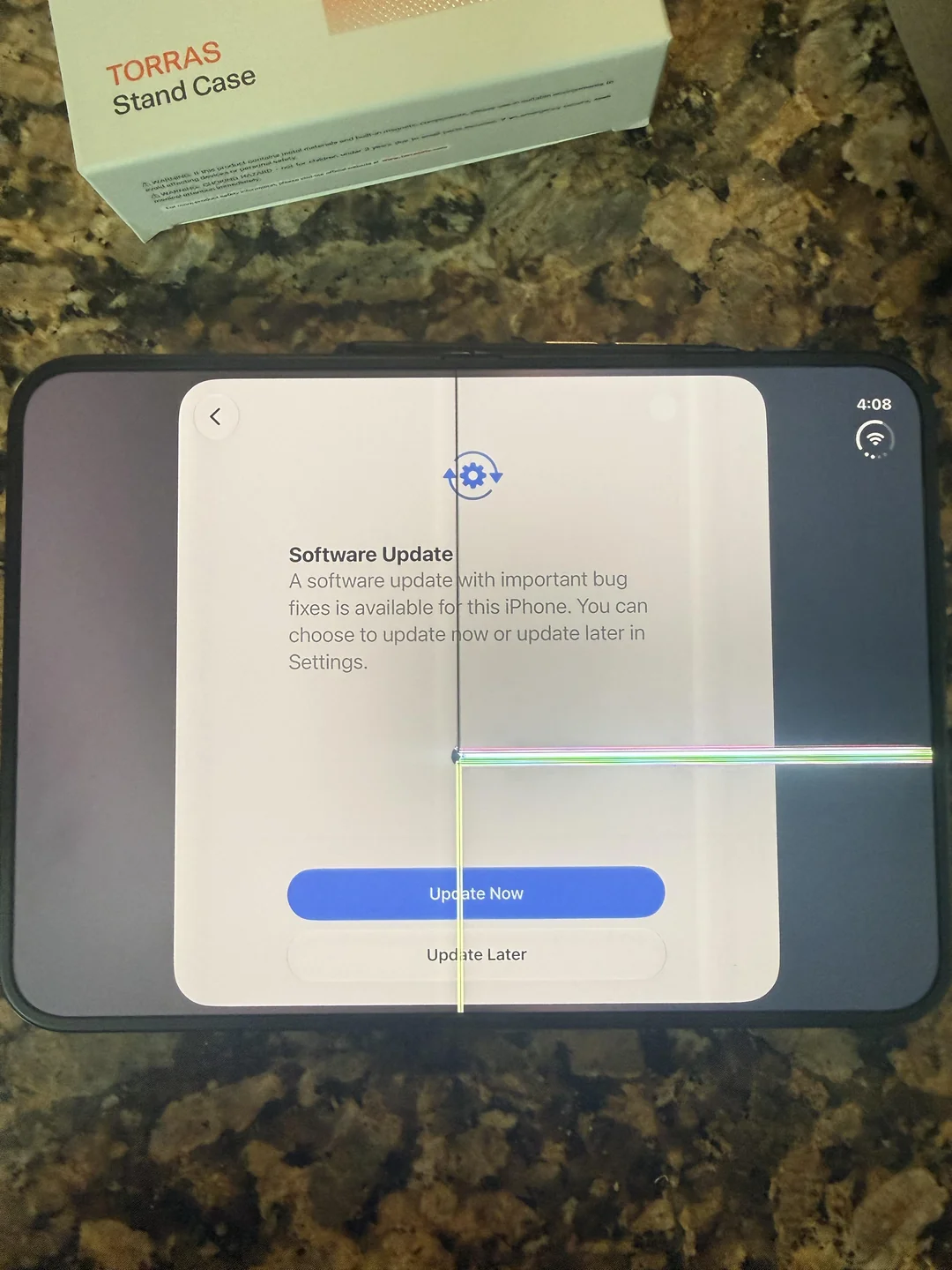 Photo d’un iPhone Duo affichant une ligne verticale et une bande lumineuse horizontale pendant la configuration.