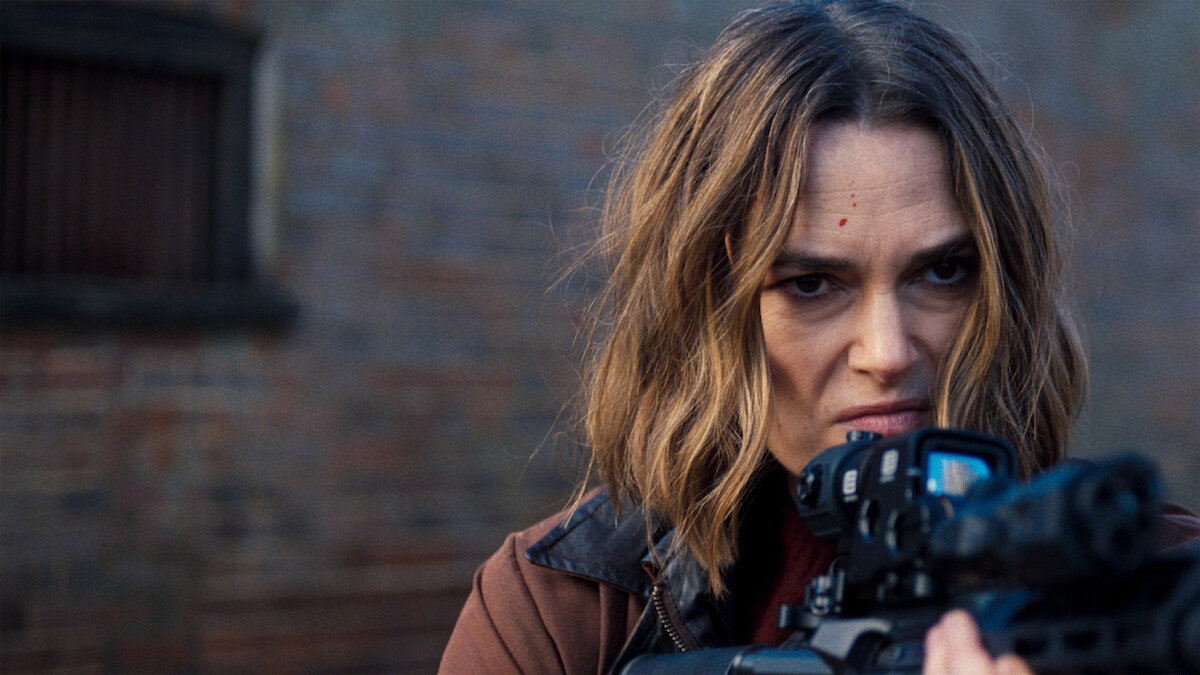 Keira Knightley dans Black Doves sur un visuel officiel Netflix